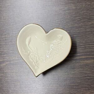 Lenox Ivory Heart Dish with Gold Details